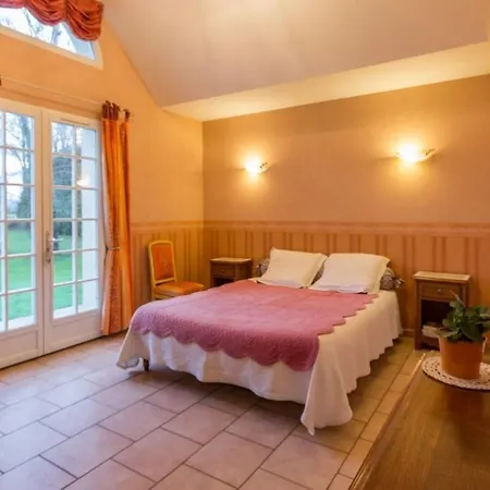 Melody Janville (Calvados)